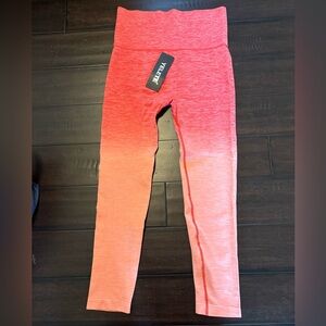 Yelete Women’s Coral Ombre Seamless Leggings